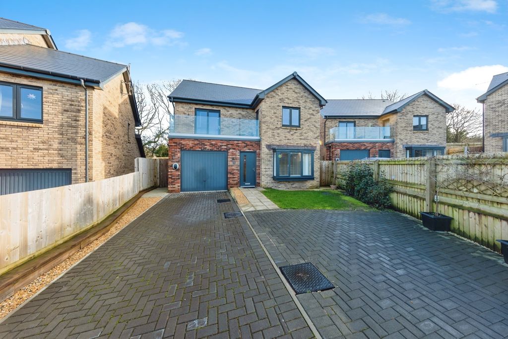 Property photo 1 of 23 Pbox-Img.Jpg