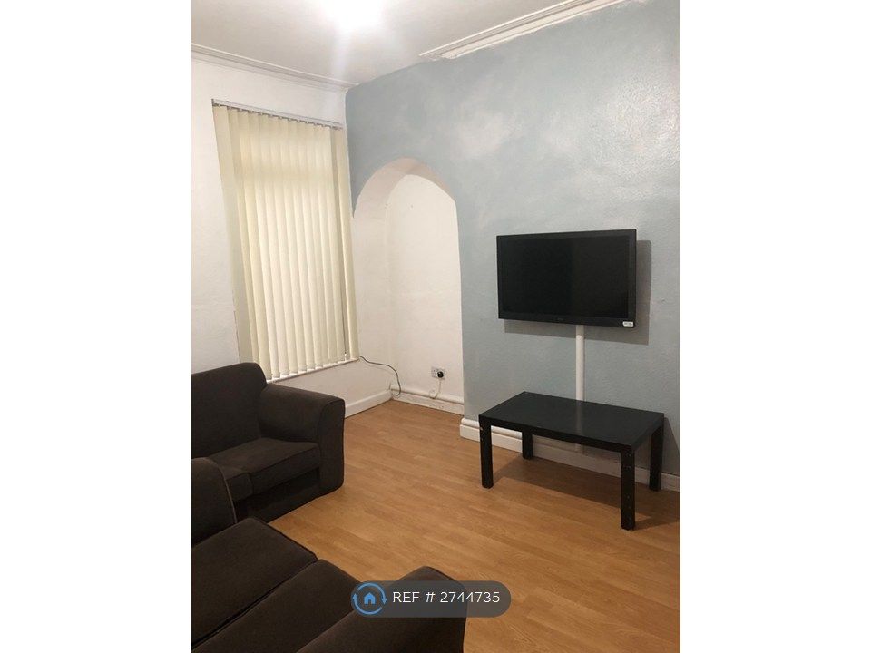 Property photo 1 of 12 Lounge Area