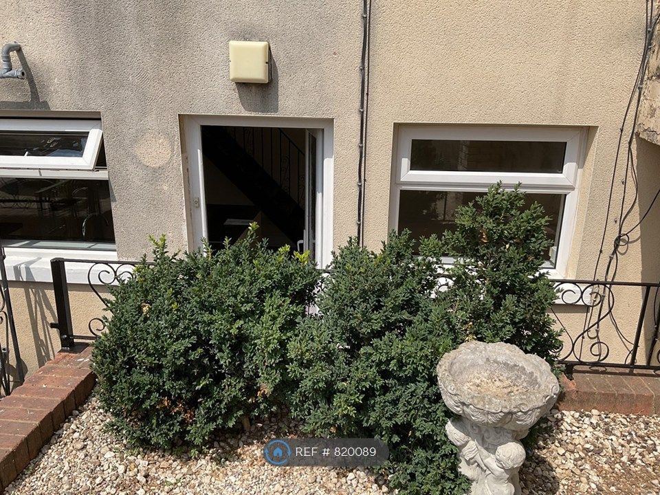 Property photo 1 of 25