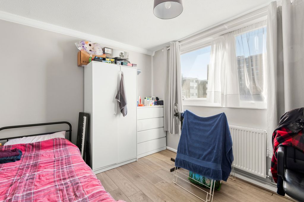 Property photo 1 of 8 1