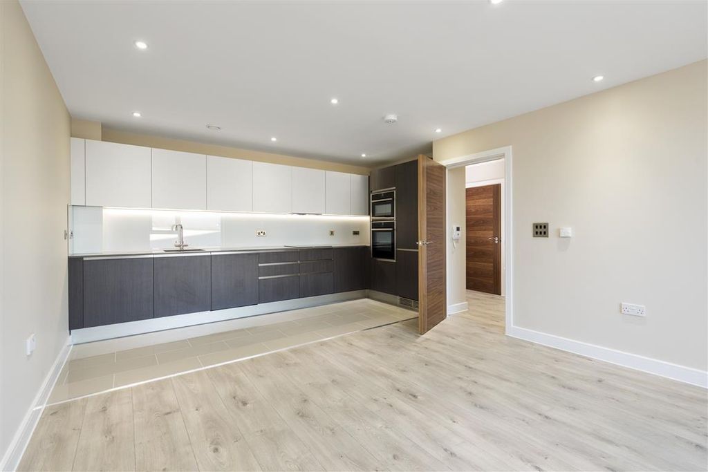 Property photo 2 of 5 Image