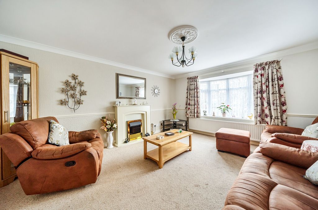 Property photo 2 of 20 1406285-13-697B84...