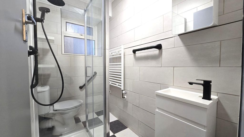 Property photo 3 of 7 1.Jpeg