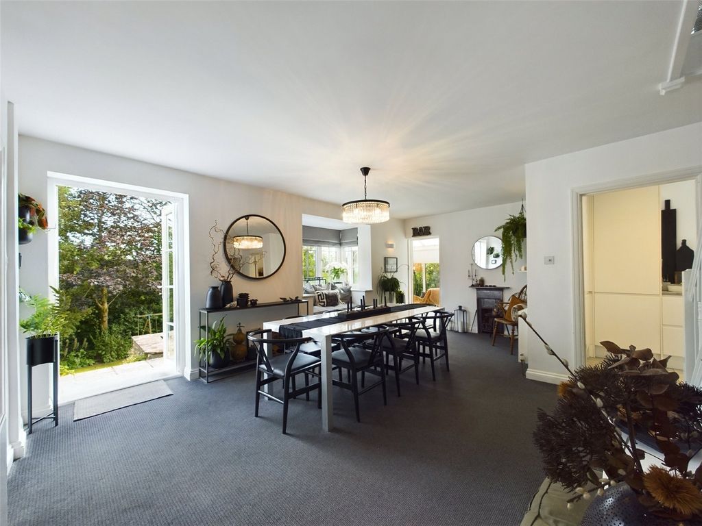 Property photo 3 of 22 Picture No. 05