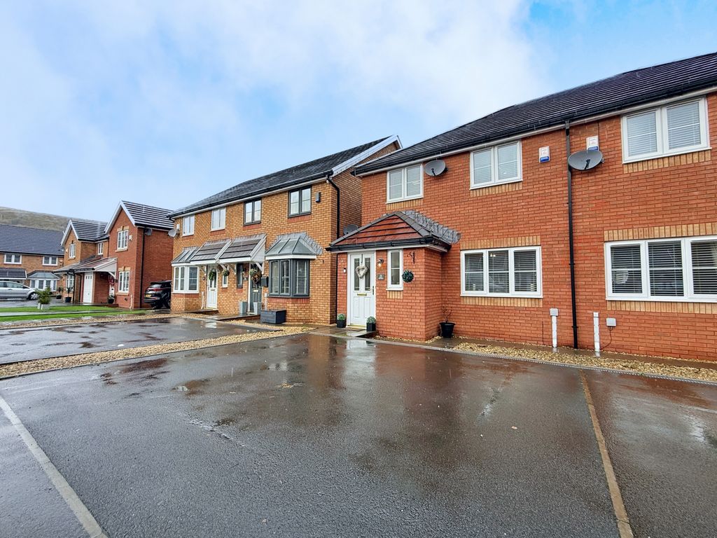 Property photo 3 of 24 Photo 2