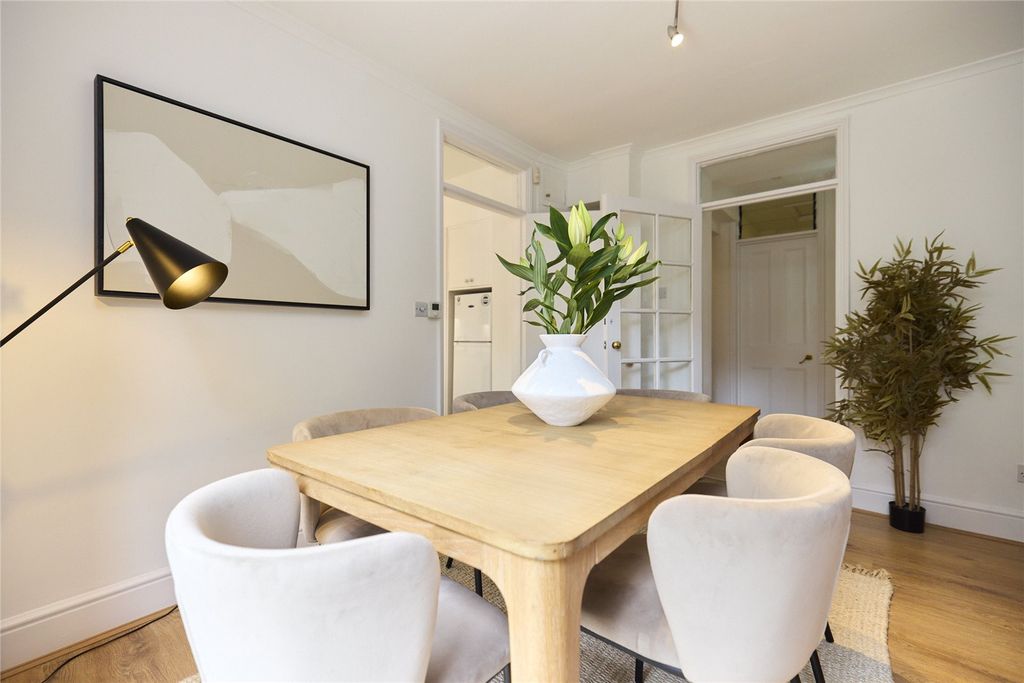 Property photo 3 of 14 Picture No. 15