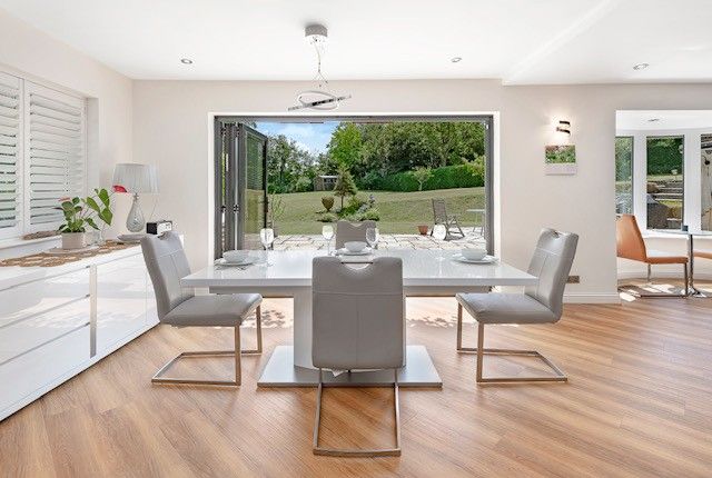 Property photo 2 of 30