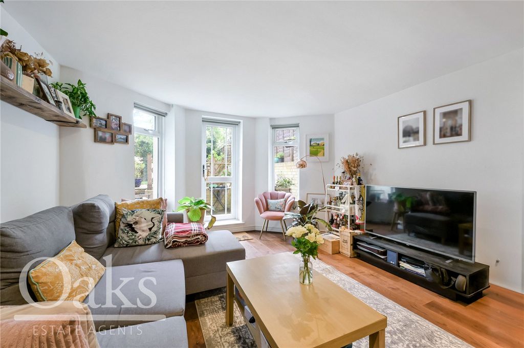 Property photo 2 of 12 Picture No. 08