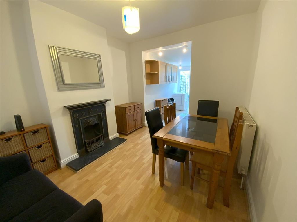 Property photo 3 of 14 E Rup Dining Room.Jpg