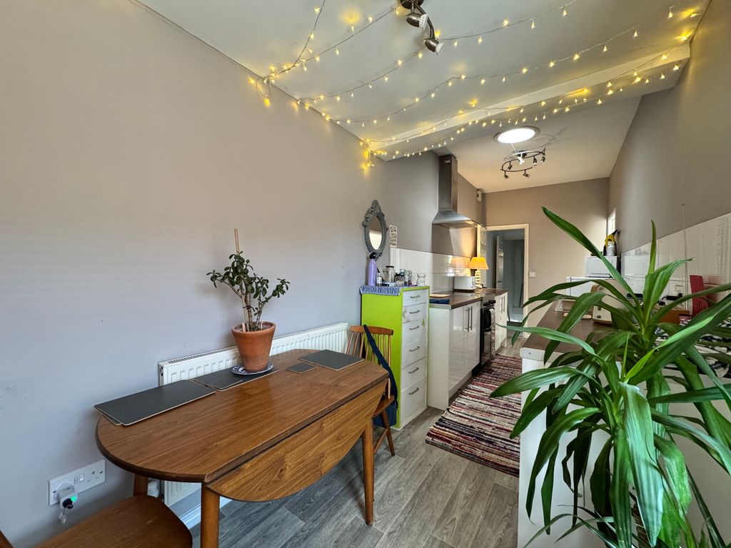 Property photo 2 of 10 Image