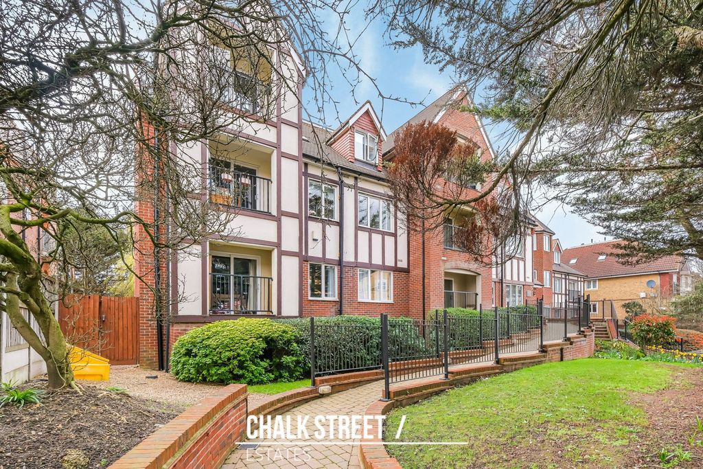 Property photo 1 of 19