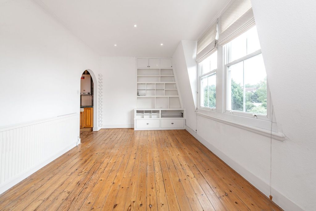 Property photo 1 of 5