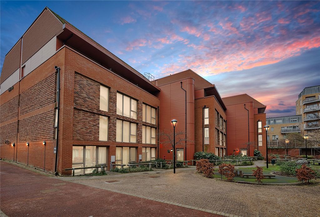 Property photo 1 of 8 Picture No. 11