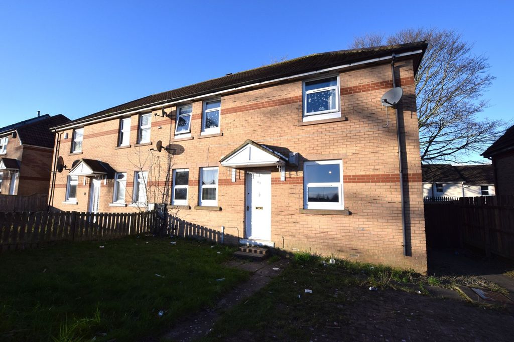 Property photo 3 of 6 External