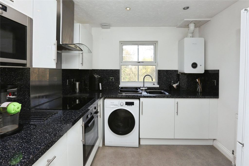 Property photo 3 of 15 Picture No. 05