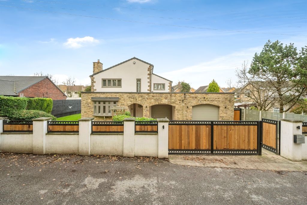 Property photo 1 of 25