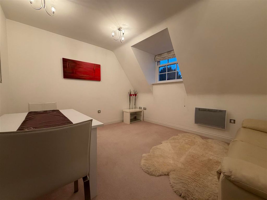 Property photo 1 of 6 Image