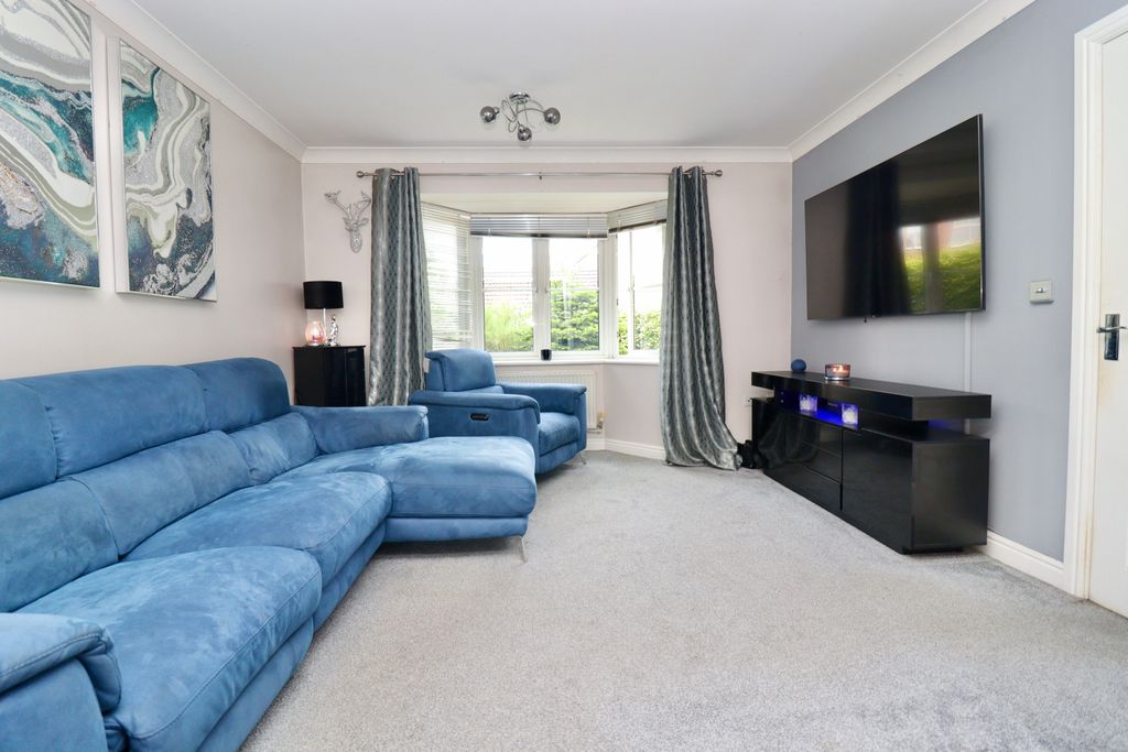 Property photo 2 of 23