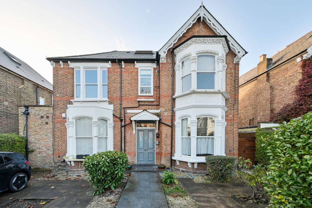 Property photo 2 of 9