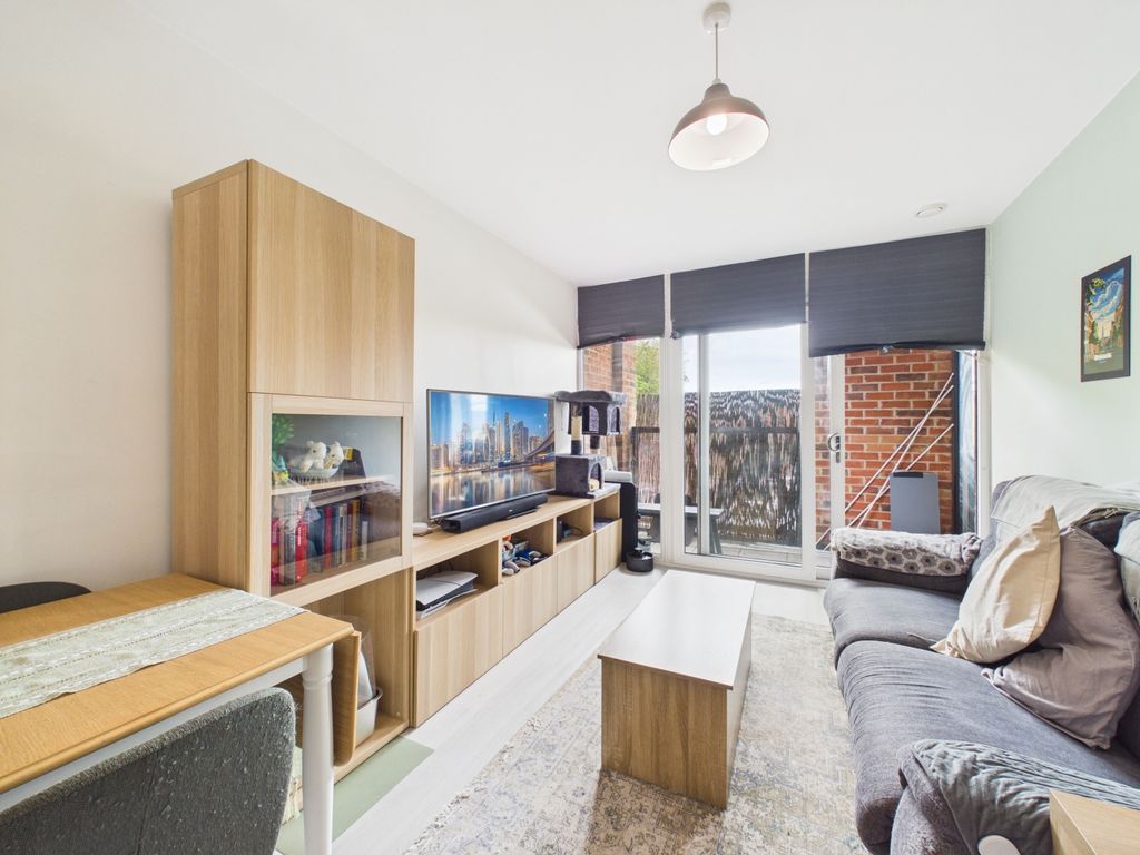 Property photo 3 of 11 Maple Court - Ewemove - Living Space