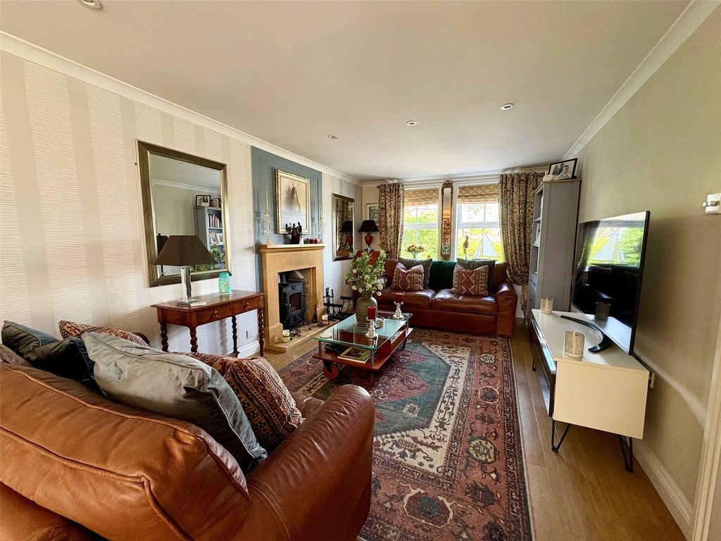 Property photo 2 of 19 Picture No. 03