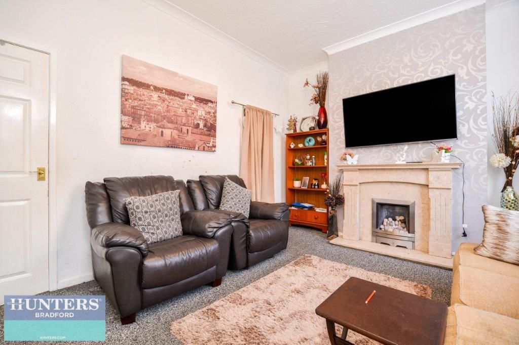 Property photo 3 of 14 Lounge