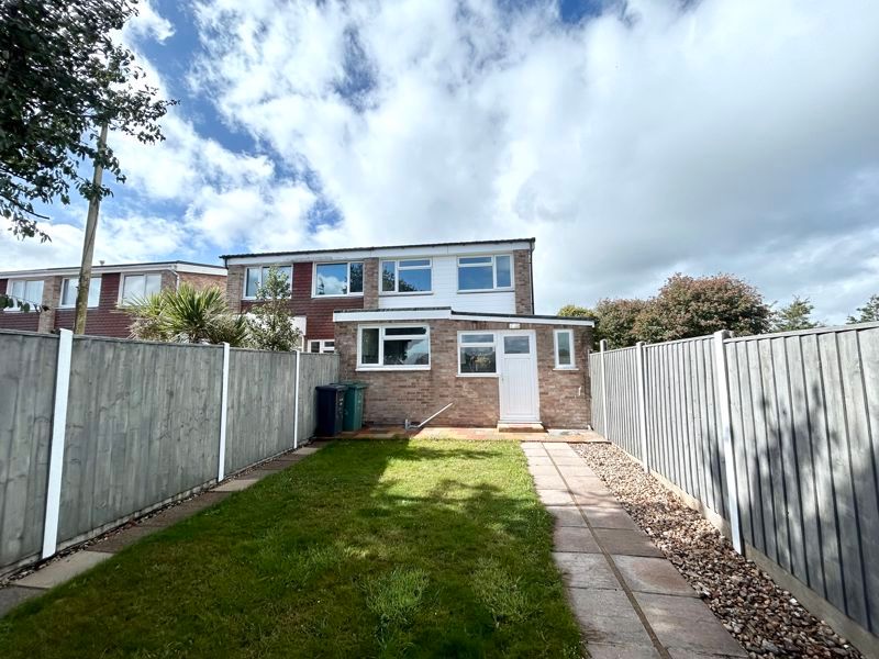 Property photo 1 of 13 Photo 7