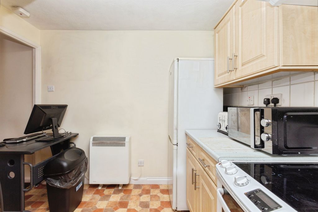 Property photo 2 of 11