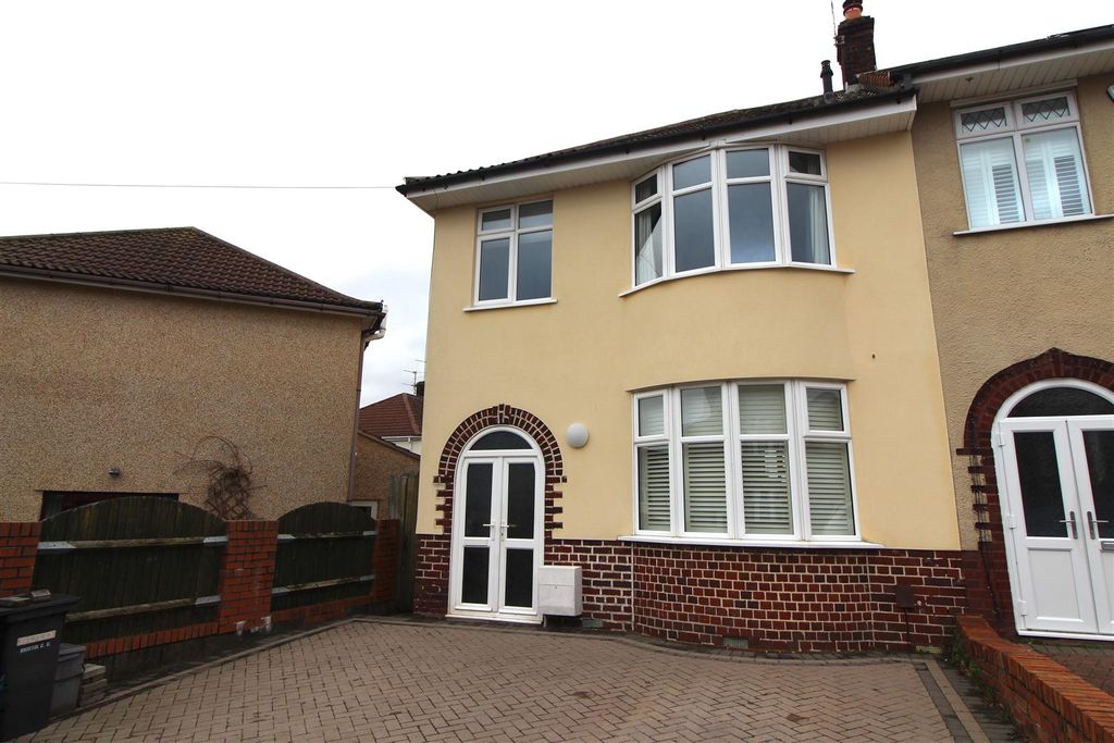 Property photo 1 of 11 Img_1428.Jpg