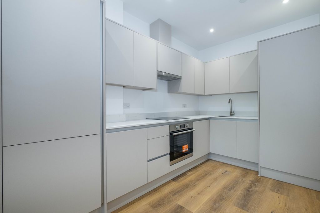 Property photo 3 of 8 1-Lakeside-East-l...