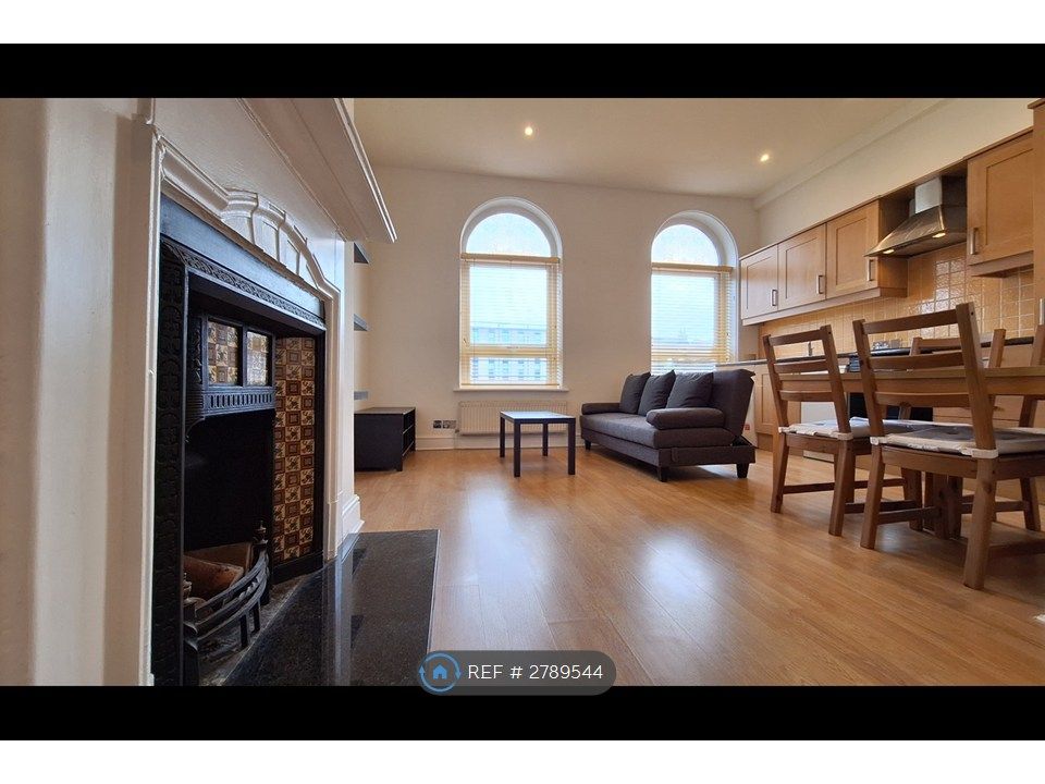 Property photo 3 of 9