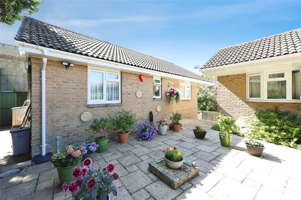 Property photo 1 of 18 Picture No. 17