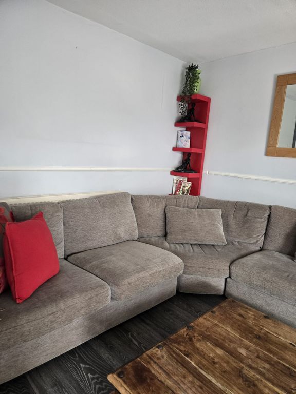 Property photo 3 of 51