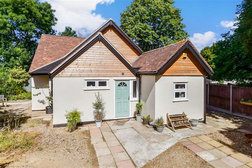 Property photo 1 of 17 Front External (Web)