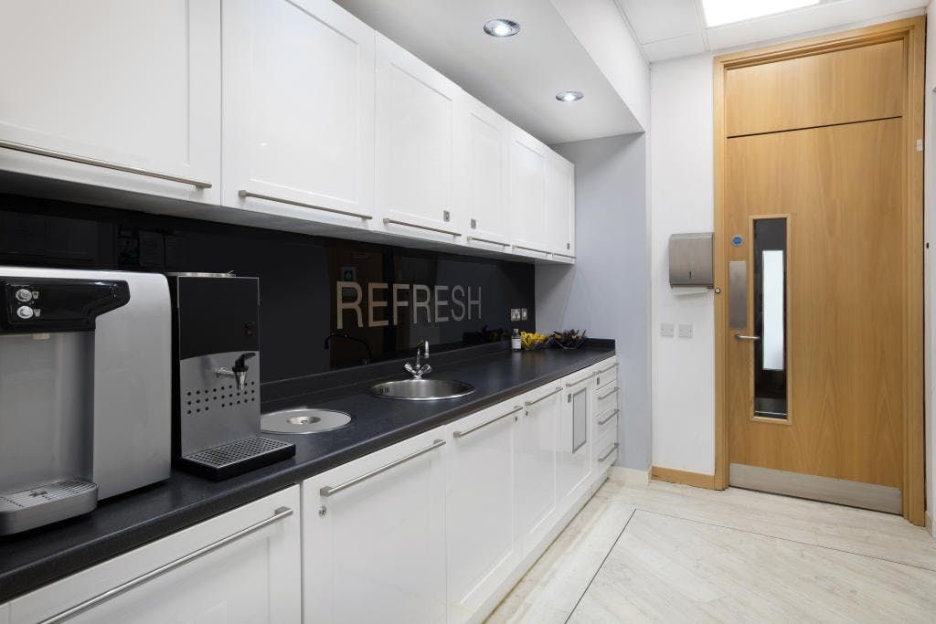 Property photo 2 of 6 129853_Ukcw1433_Img_01_0002.Jpeg