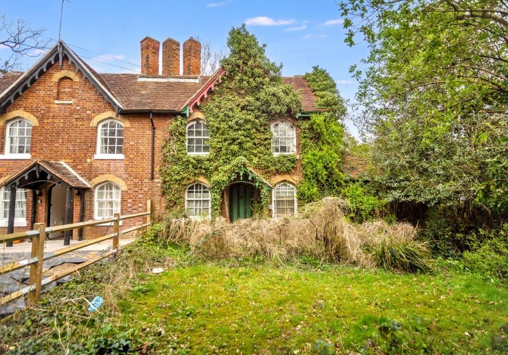 Property photo 1 of 2