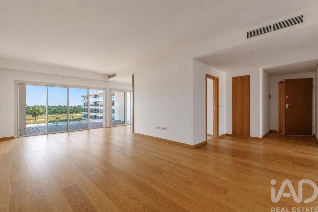 Property photo 3 of 33