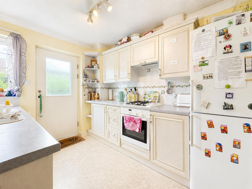 Property photo 2 of 15 Kitchen.Png