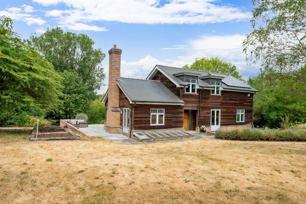 Property photo 1 of 50 Front Aspect
