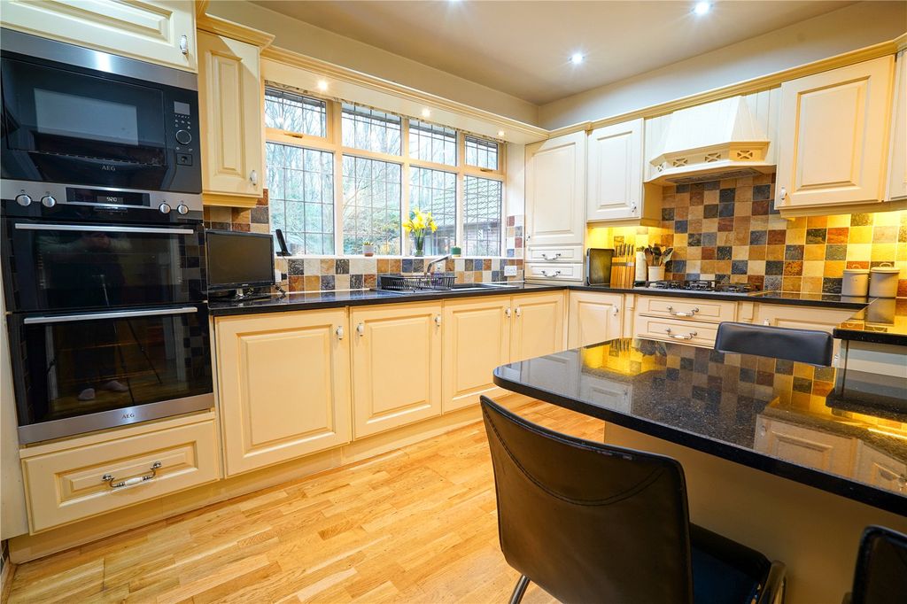 Property photo 3 of 36 Picture No. 08