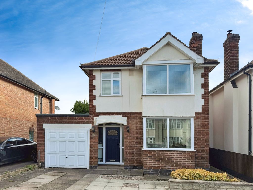 Property photo 1 of 16 Welwyn Road, Hinckley