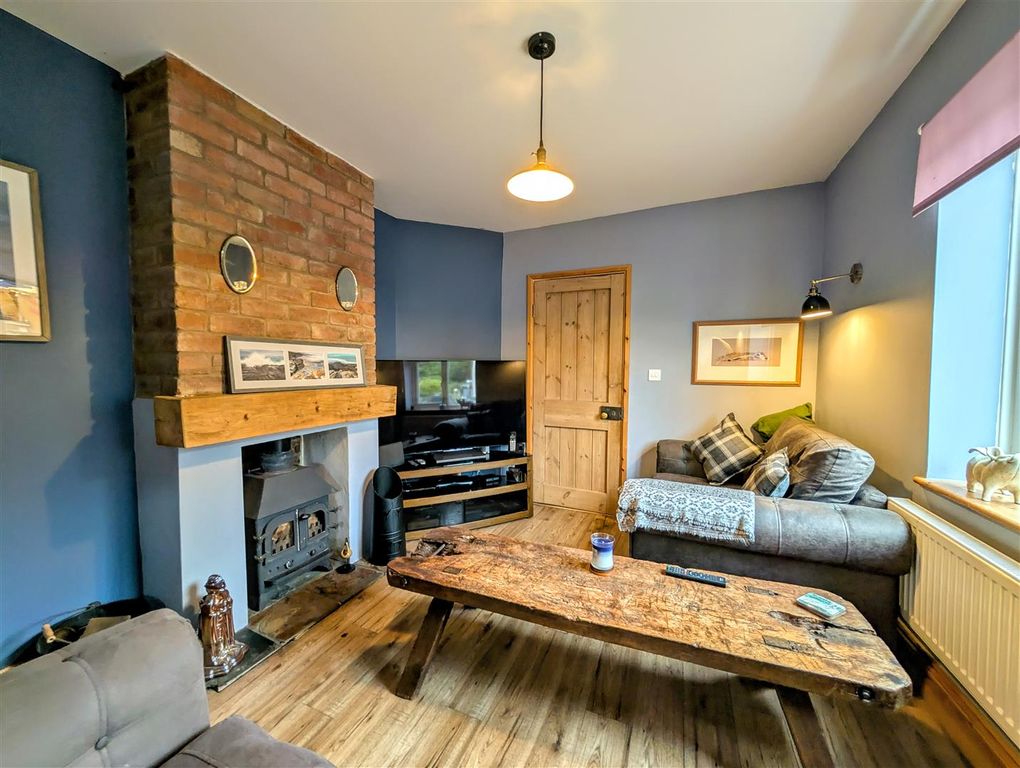 Property photo 2 of 18