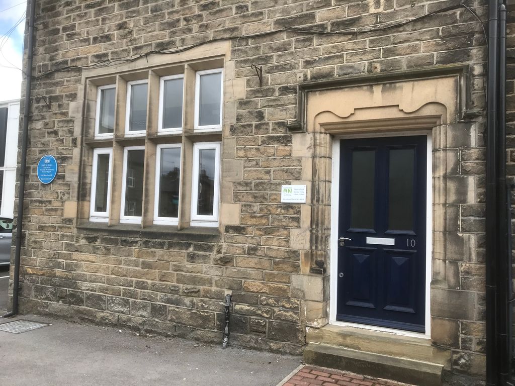 Property photo 2 of 5