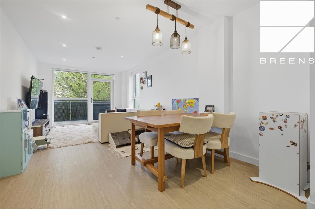 Property photo 2 of 19 Img_4046.Jpg