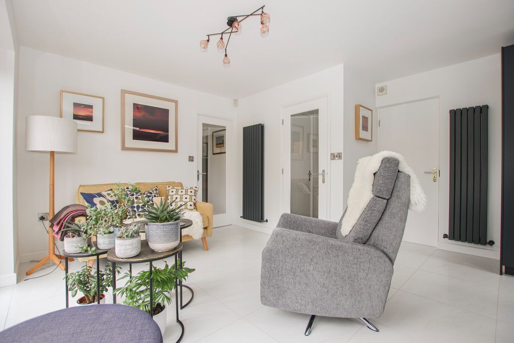 Property photo 3 of 36 4986112