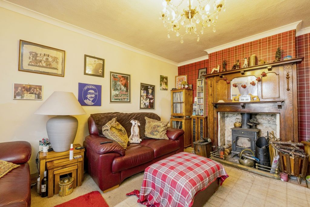 Property photo 2 of 15