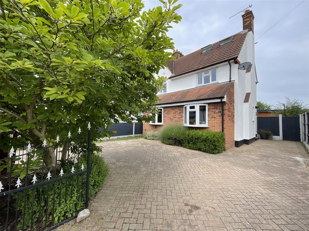 Property photo 1 of 58