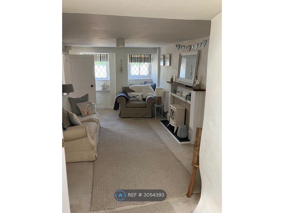 Property photo 3 of 16 Living Room