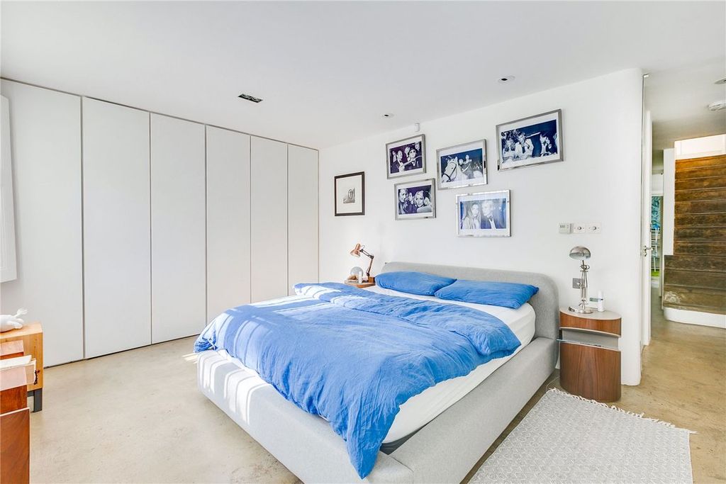 Property photo 3 of 7
