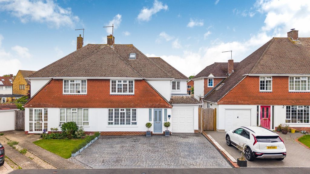 Property photo 2 of 55